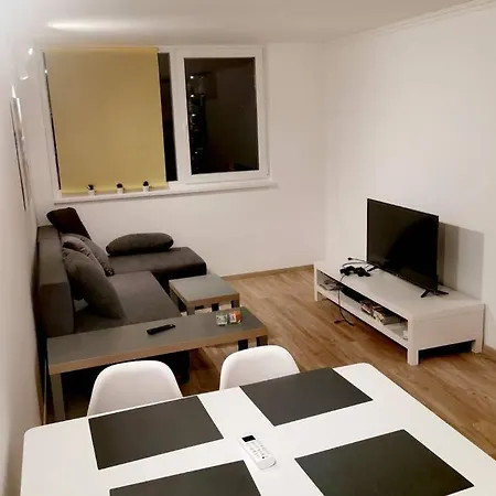 Vizparti Apartman * 시오포크